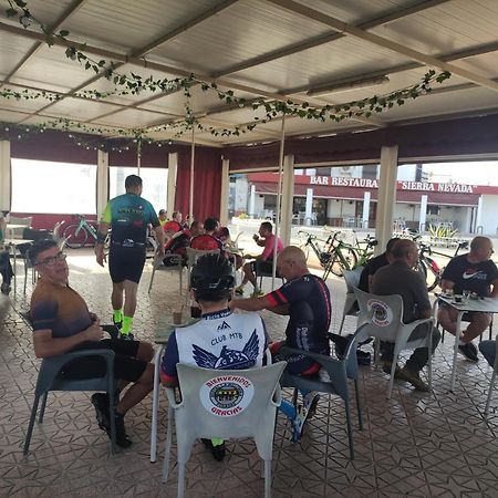 بوساداس Hostal Restaurante Bar Cafeteria La Melchora المظهر الخارجي الصورة