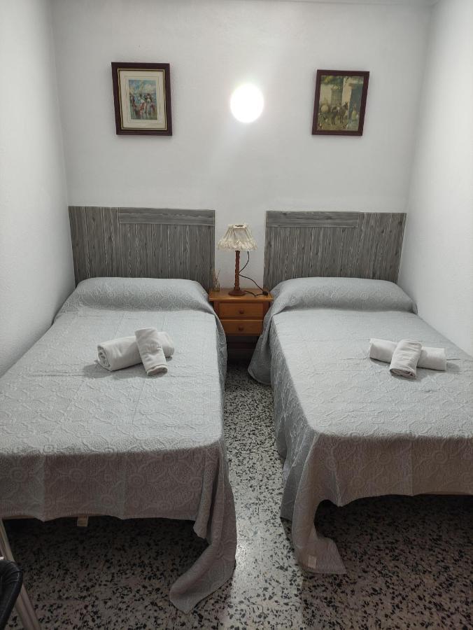 بوساداس Hostal Restaurante Bar Cafeteria La Melchora المظهر الخارجي الصورة