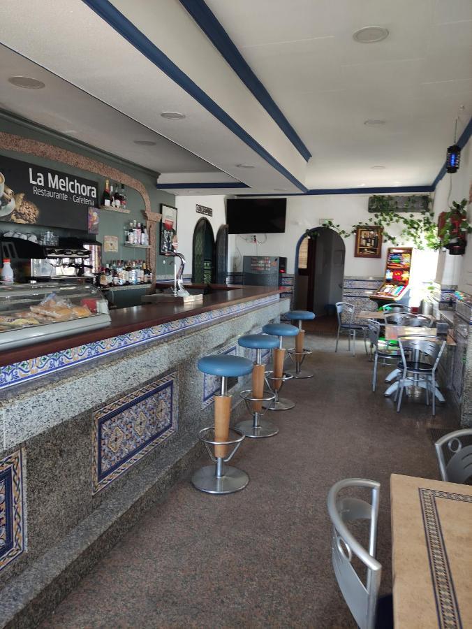 بوساداس Hostal Restaurante Bar Cafeteria La Melchora المظهر الخارجي الصورة
