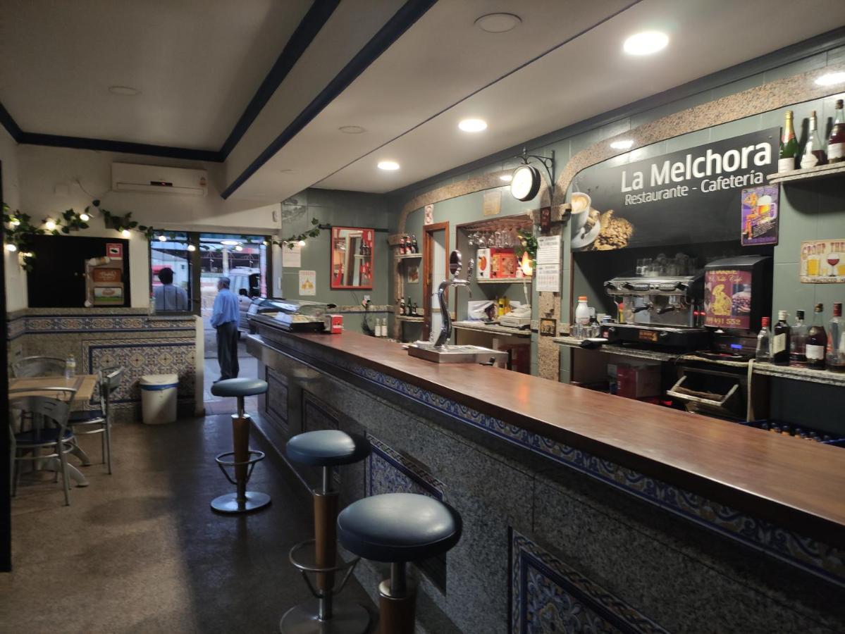 بوساداس Hostal Restaurante Bar Cafeteria La Melchora المظهر الخارجي الصورة
