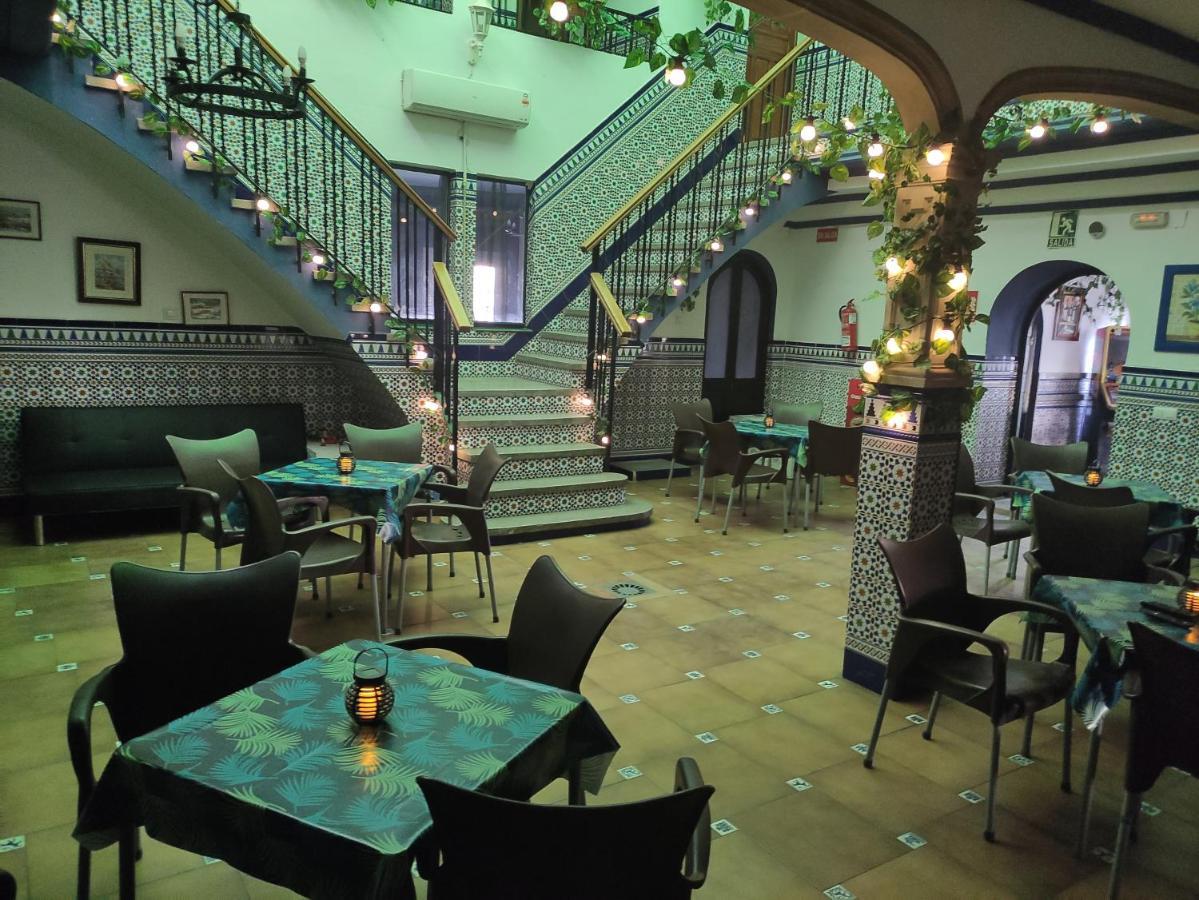 بوساداس Hostal Restaurante Bar Cafeteria La Melchora المظهر الخارجي الصورة